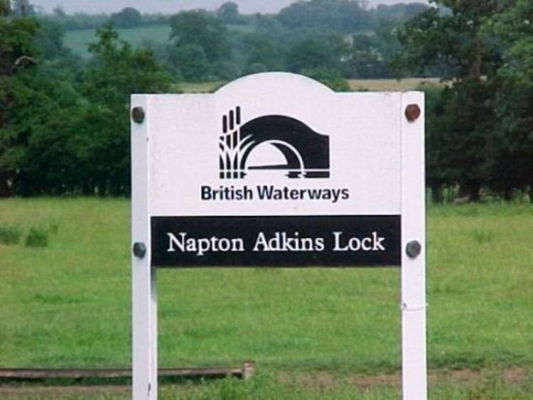 Napton Adkins loch